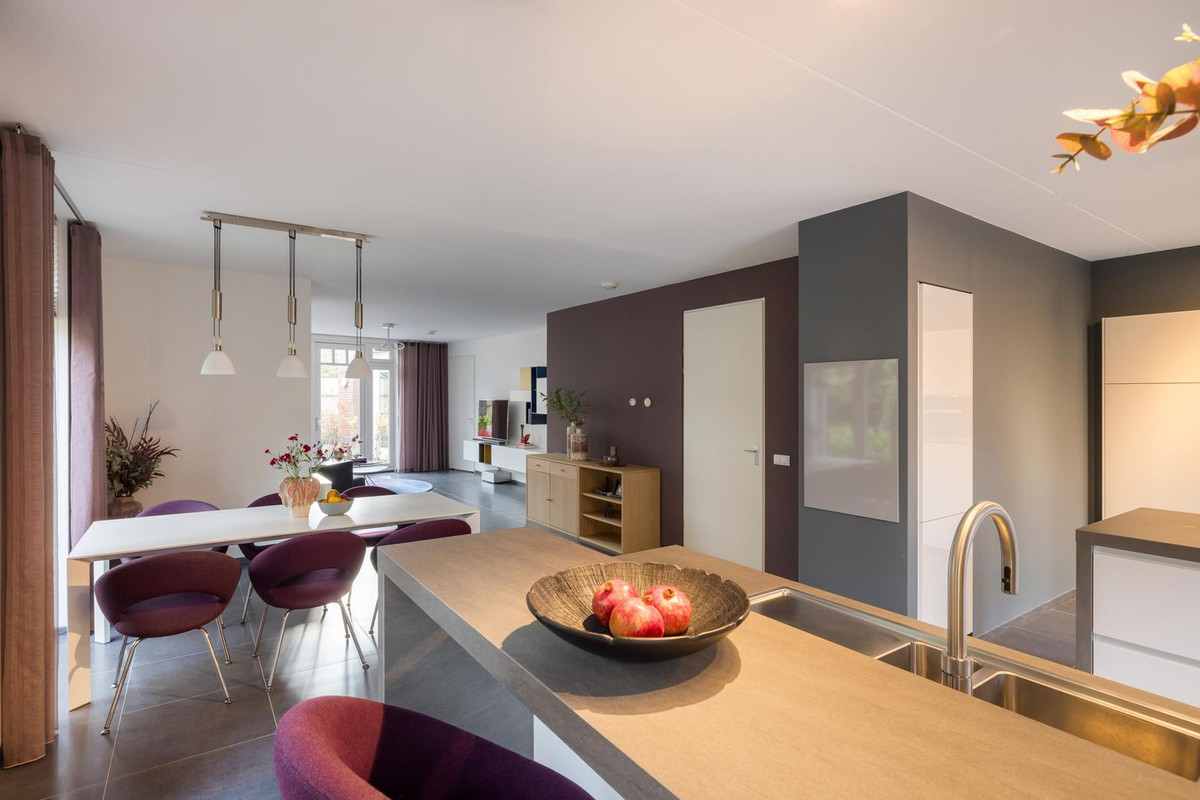 Hoekwoning te koop: De Weefstoel 32, Waalre