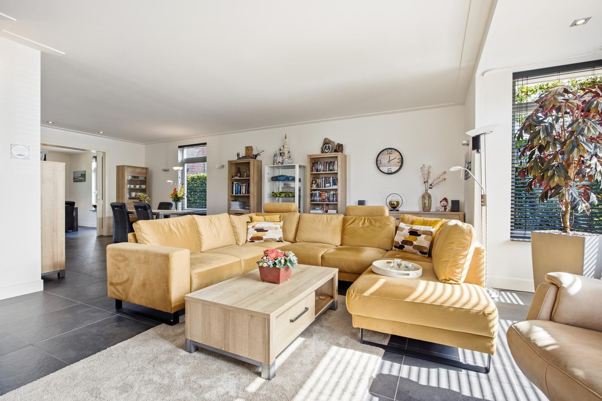 Vrijstaande woning te koop: Wielewaalstraat 16, Dongen
