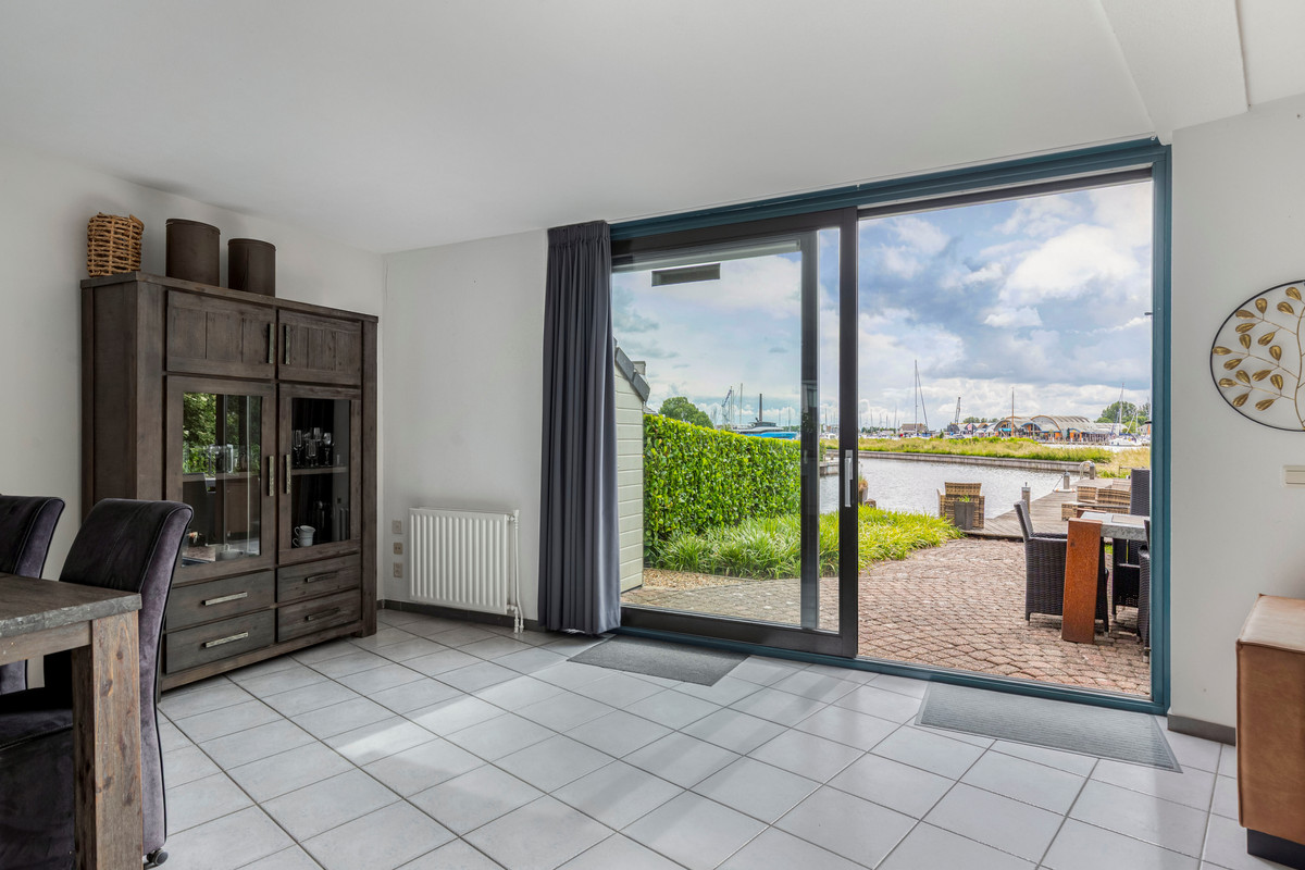 Hoekwoning te koop: Het Brekkense Wiel 230, Lemmer