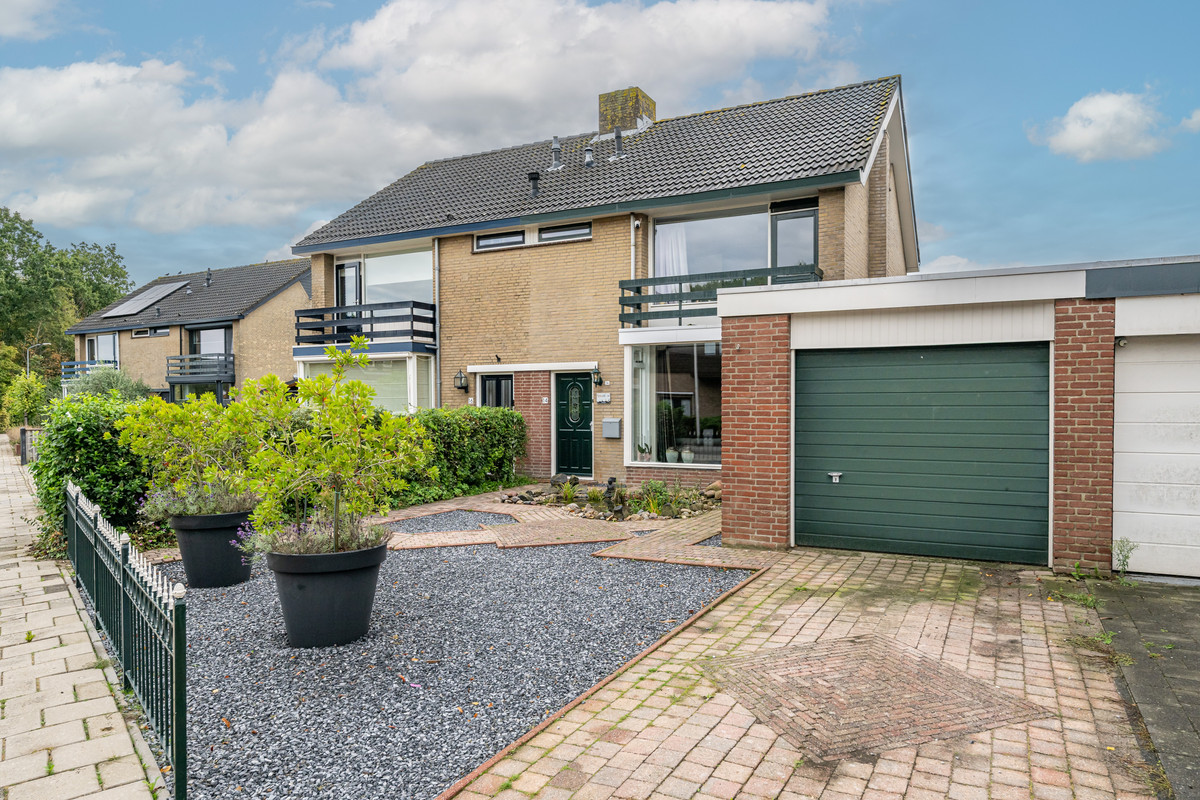 Tussenwoning te koop: Keijzerstraat 14, Stellendam