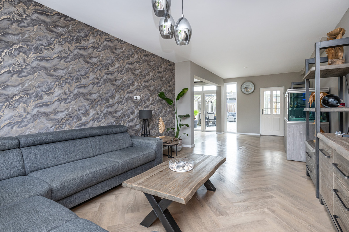 Tussenwoning te koop: Keijzerstraat 14, Stellendam