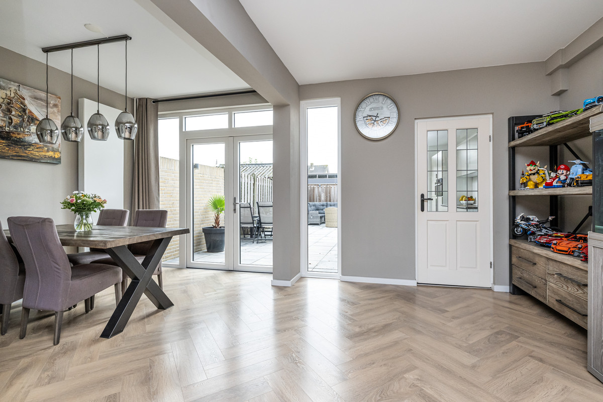 Tussenwoning te koop: Keijzerstraat 14, Stellendam