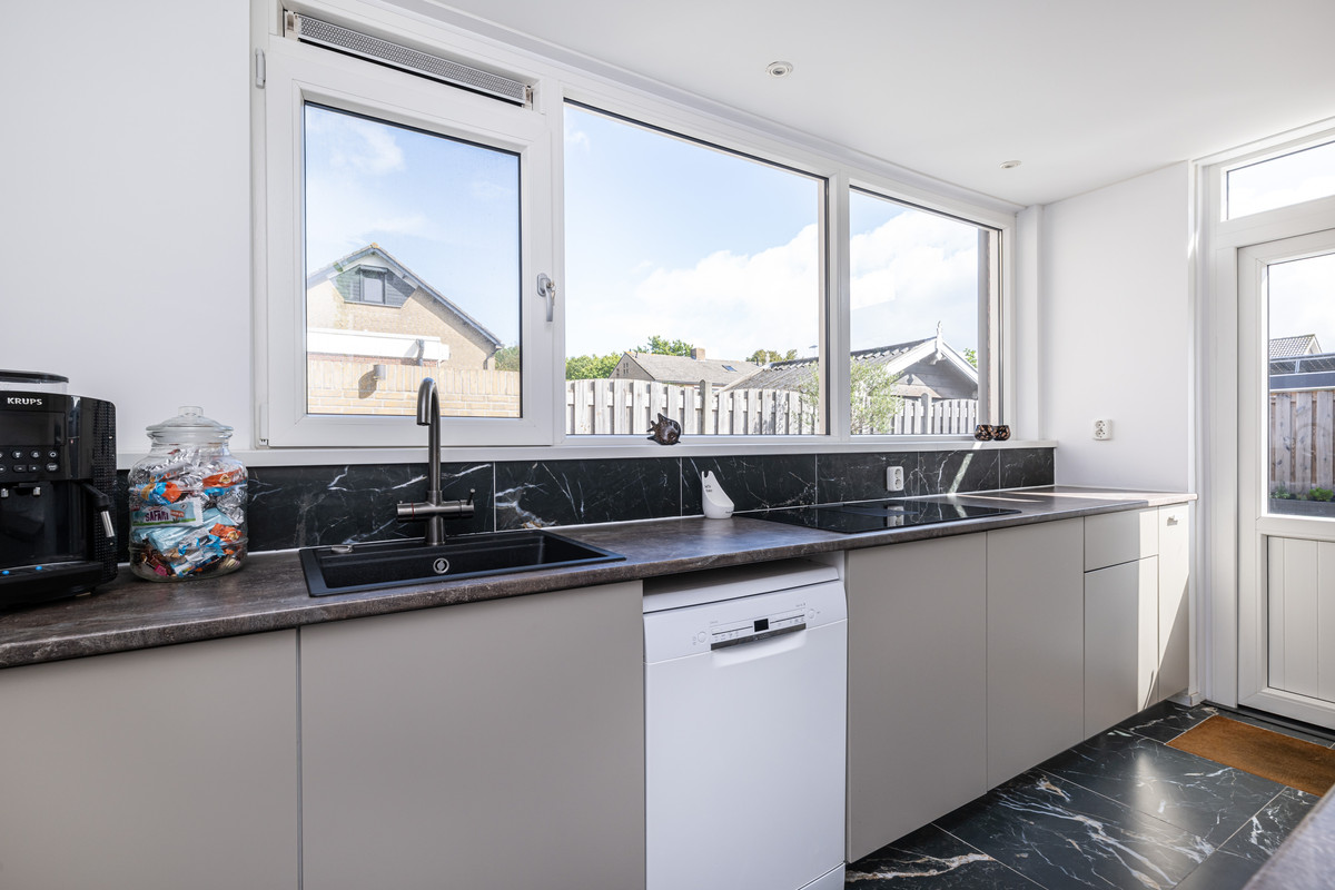 Tussenwoning te koop: Keijzerstraat 14, Stellendam