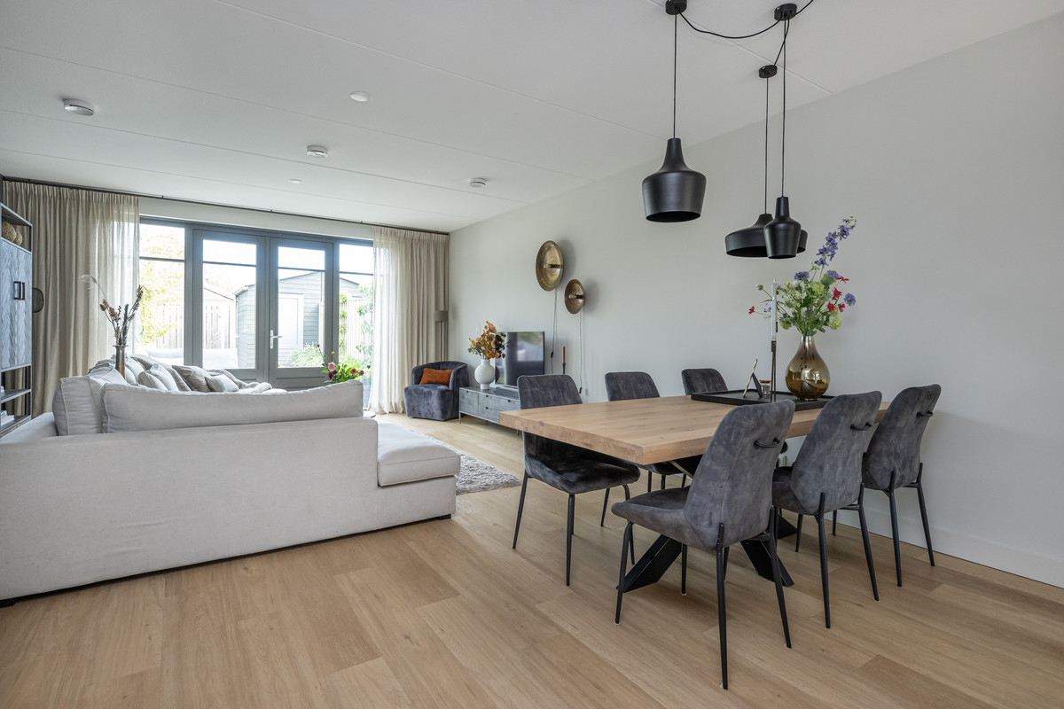 Tussenwoning te koop: Grondzeilerstraat 30, Oude-Tonge