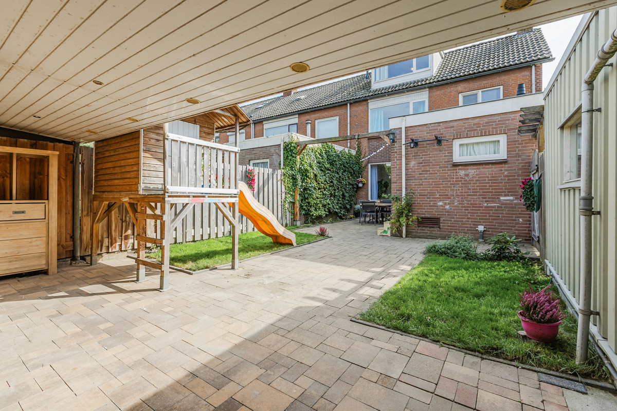 Hoekwoning te koop: Dorpsstraat 107, Meeuwen