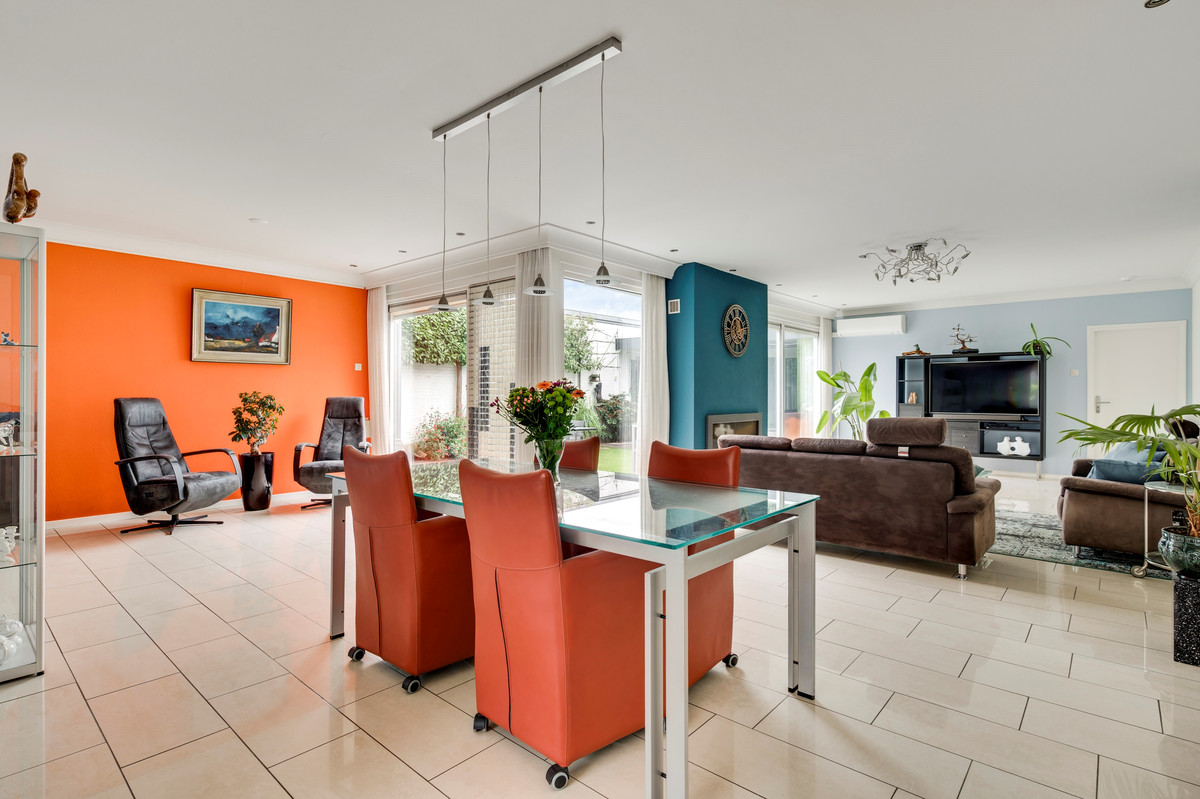 Tussenwoning te koop: Acaciastraat 58, Nederweert
