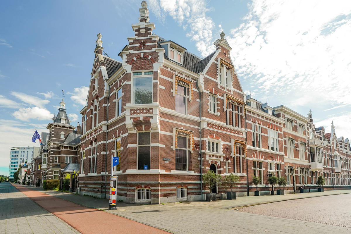 Tussenwoning te koop: Banstraat 4, 'S-Gravenhage
