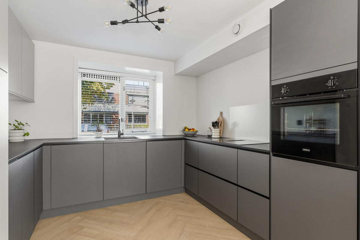Hoekwoning te koop: Toccatastraat 35, Almere