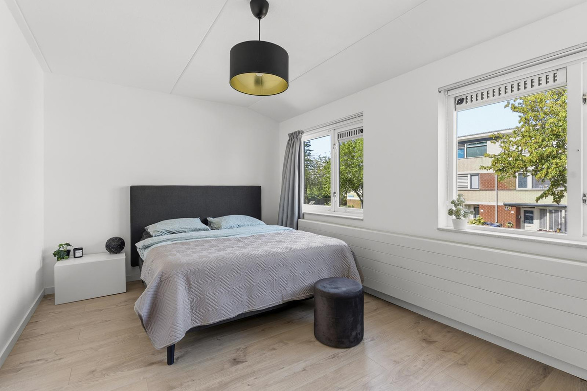 Hoekwoning te koop: Toccatastraat 35, Almere