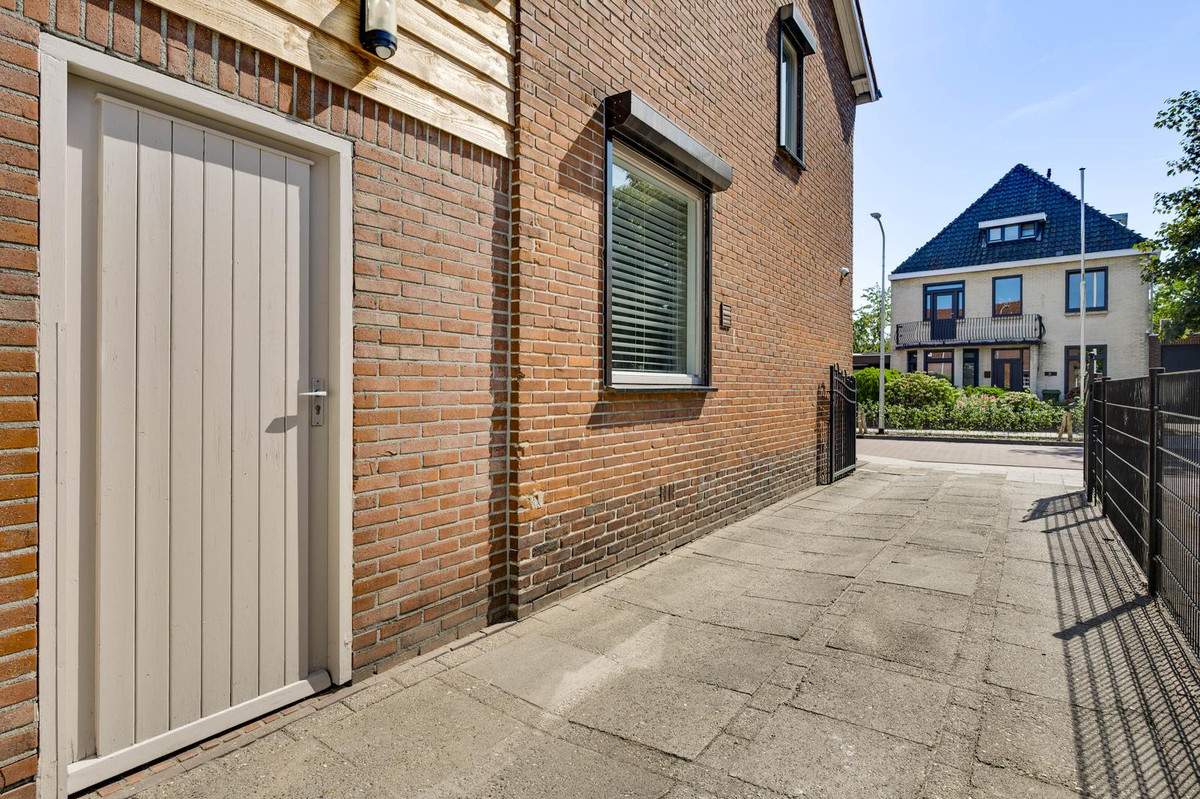 Twee-onder-één-kap te koop: Kloosterstraat 7, Weert