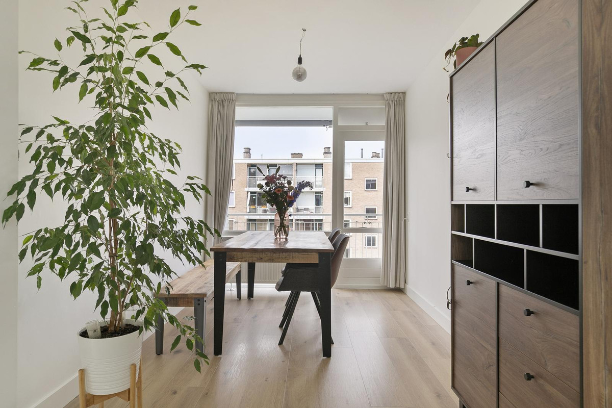Appartement te koop: Van Bijnkershoeklaan 73, Utrecht