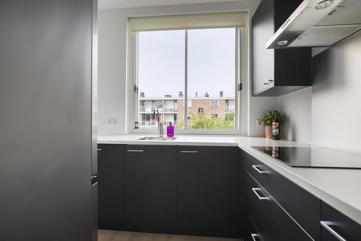 Appartement te koop: Van Bijnkershoeklaan 73, Utrecht