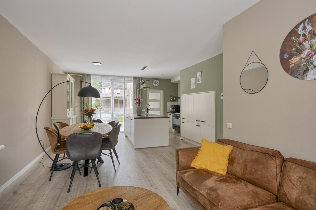 Hoekwoning te koop: Papaverweerd 7, Maastricht