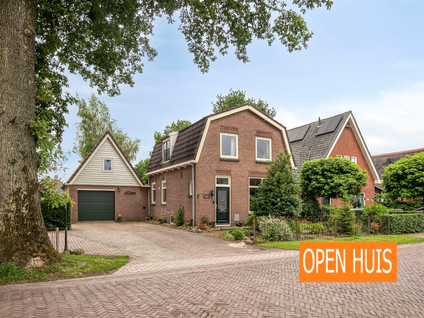 Dorpsstraat 32