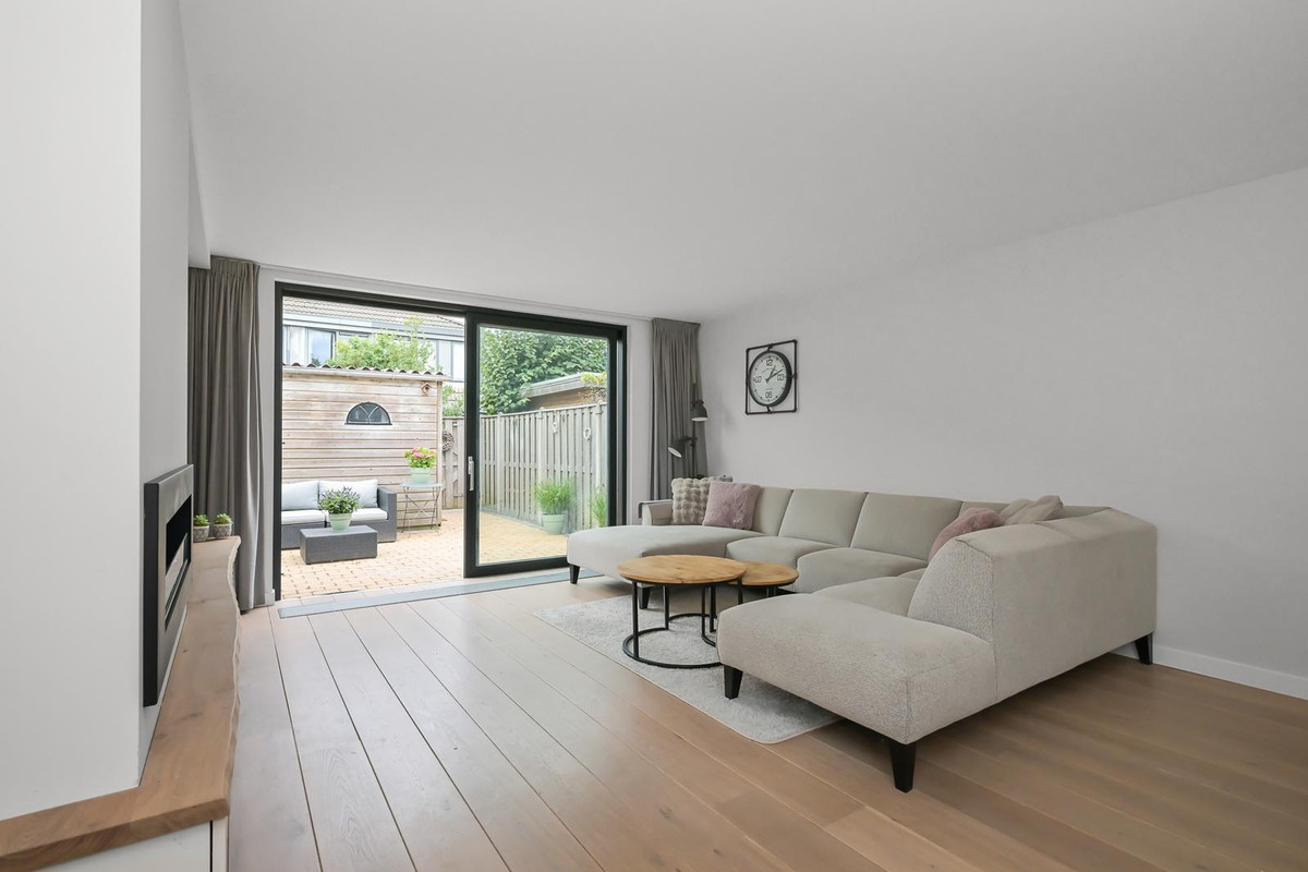 Tussenwoning te koop: Crullen Weer 17, Assendelft