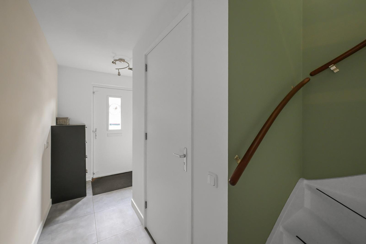 Tussenwoning te koop: Crullen Weer 17, Assendelft