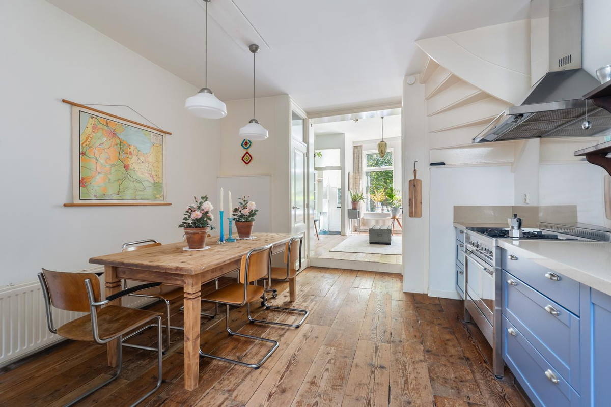 Tussenwoning te koop: Vijverstraat 10, Gouda