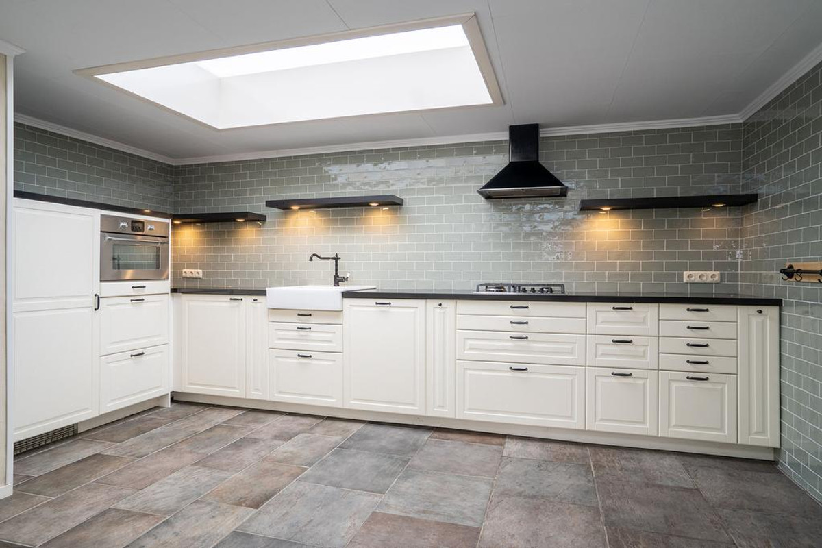 Tussenwoning te koop: Haverkampweg 90, Enschede