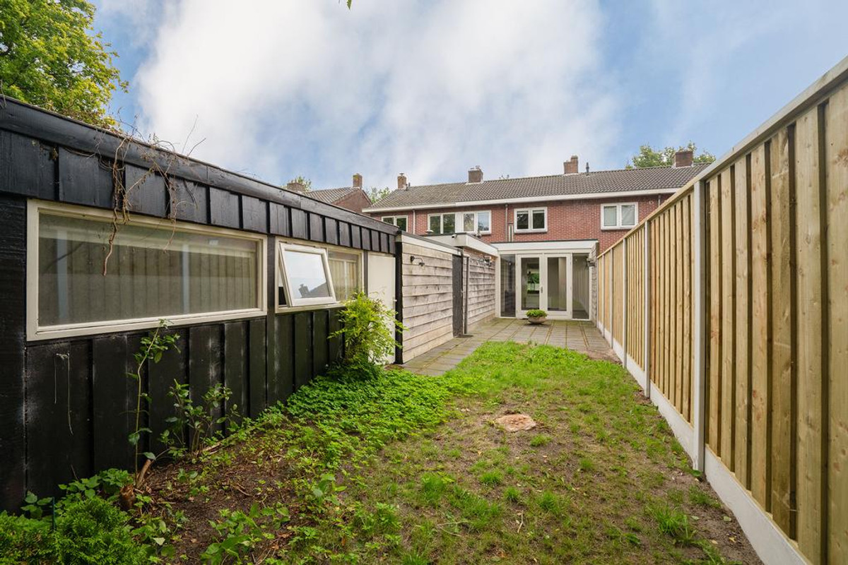 Tussenwoning te koop: Haverkampweg 90, Enschede