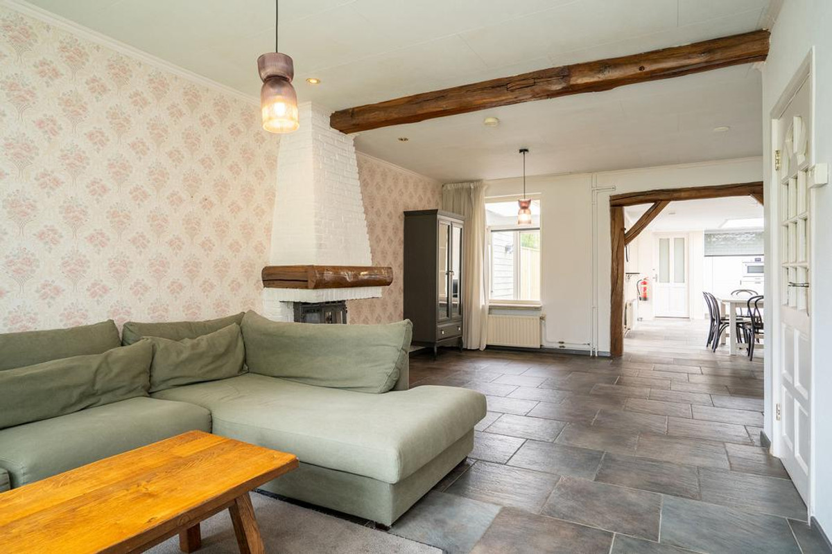 Tussenwoning te koop: Haverkampweg 90, Enschede