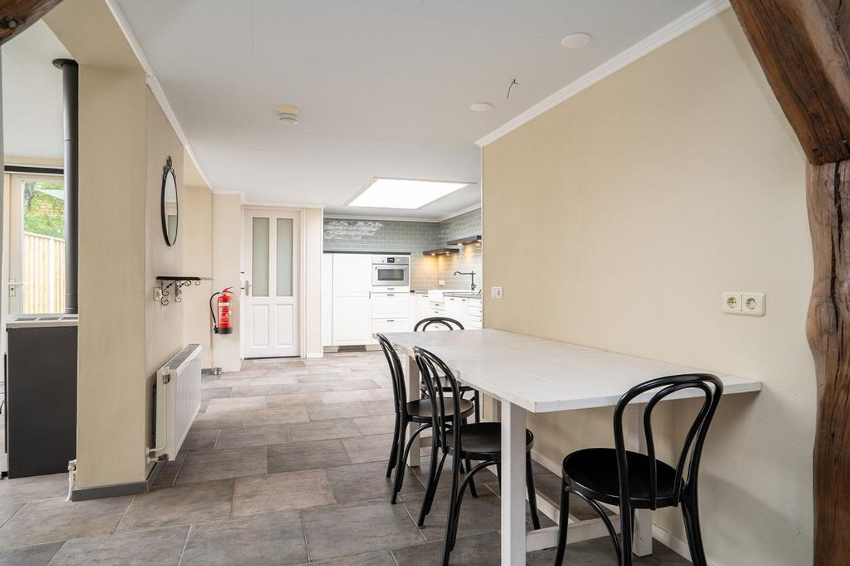 Tussenwoning te koop: Haverkampweg 90, Enschede