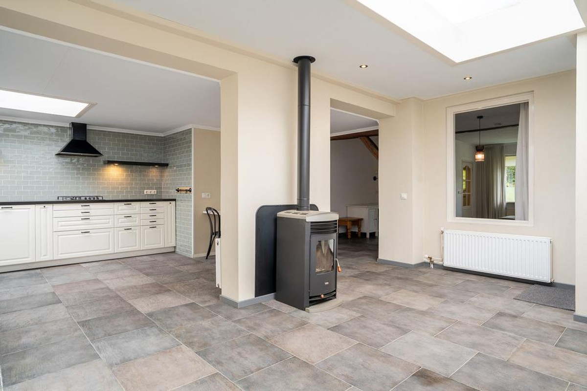 Tussenwoning te koop: Haverkampweg 90, Enschede
