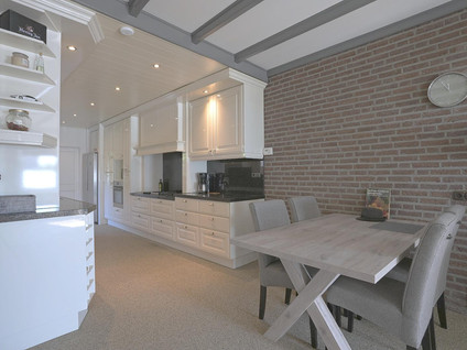 Dorpsstraat 42