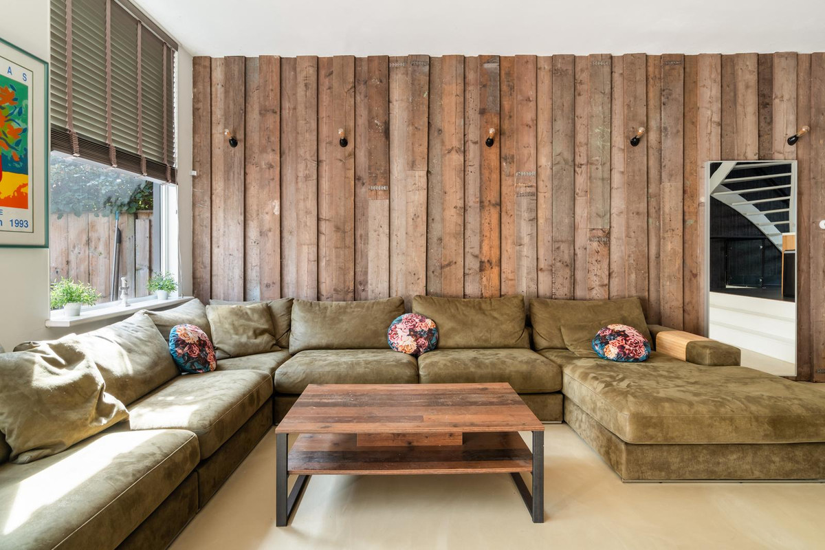 Tussenwoning te koop: Zus Braunstraat 6, Rotterdam