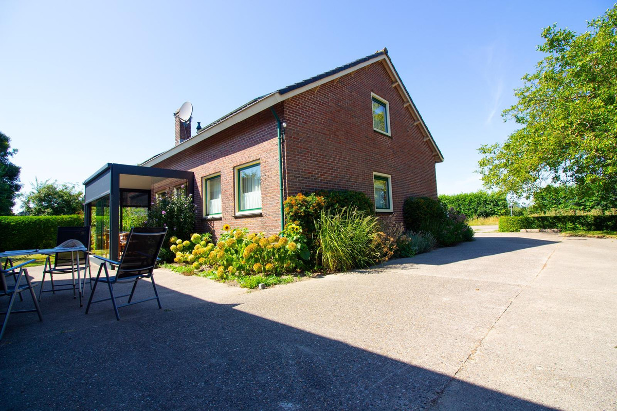 Vrijstaande woning te koop: Elbaweg 55, Hem