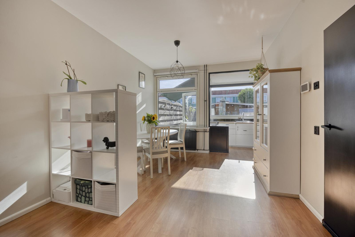 Tussenwoning te koop: Van Speijkstraat 51, Ijmuiden