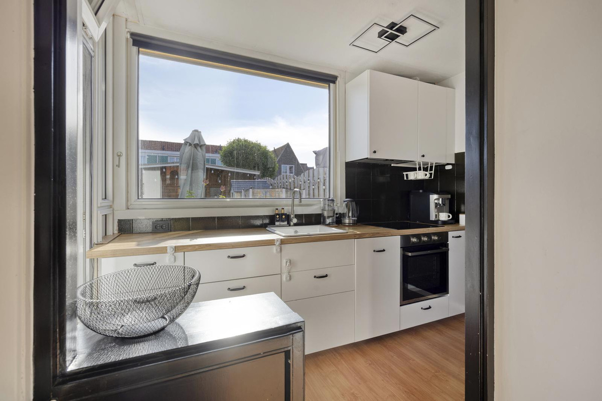 Tussenwoning te koop: Van Speijkstraat 51, Ijmuiden