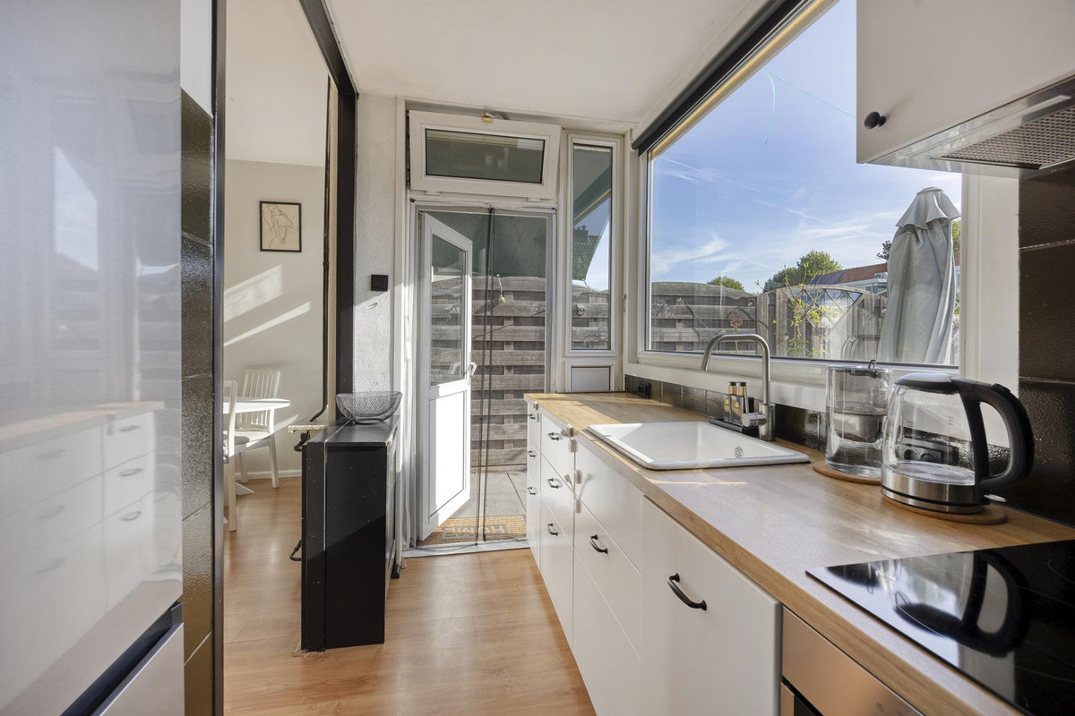 Tussenwoning te koop: Van Speijkstraat 51, Ijmuiden