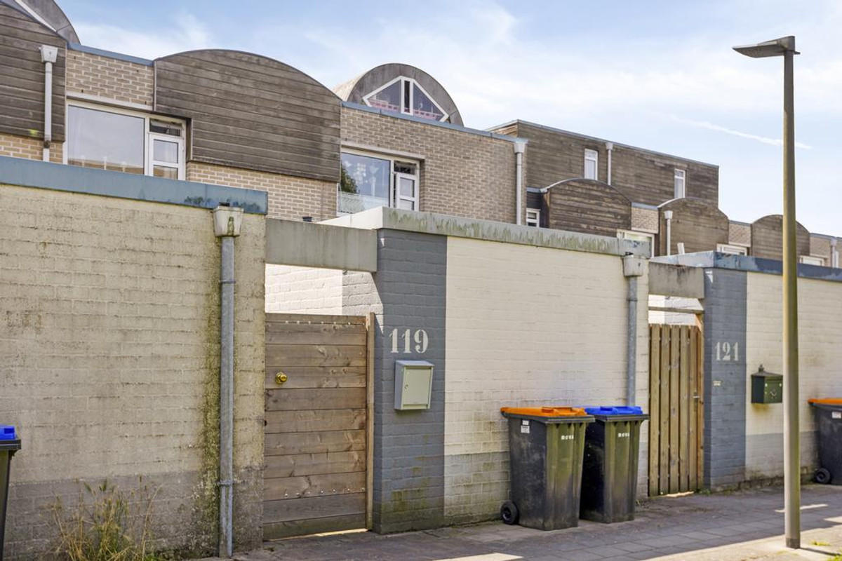 Tussenwoning te koop: Jasmijnlaan 119, Winterswijk