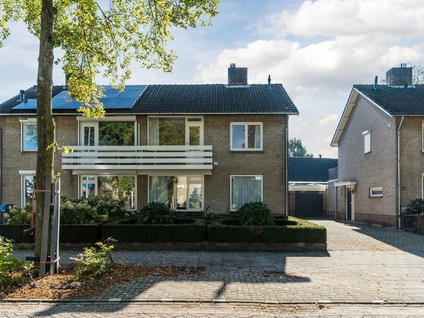 Achthoevenstraat 16