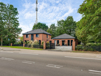 Amentstraat 11