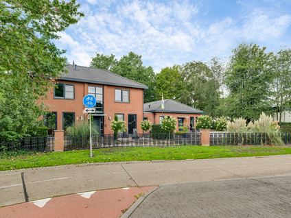 Amentstraat 11