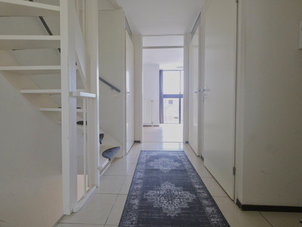 J.H. van den Broekstraat 23