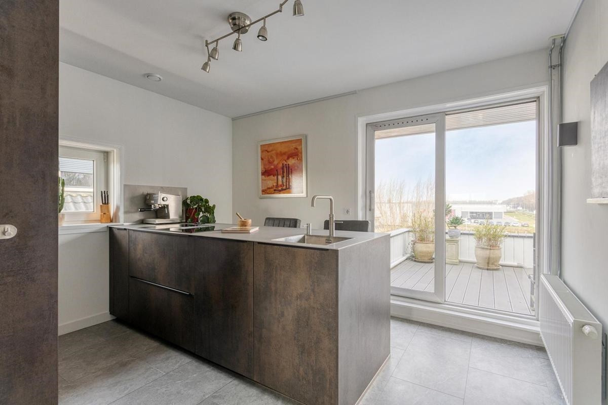 Appartement te huur: Oosteinderweg 589A, Aalsmeer