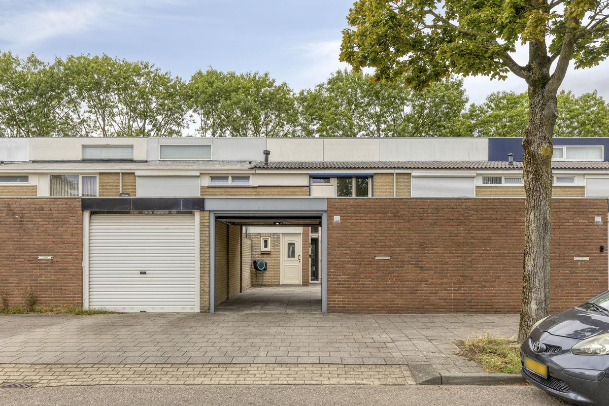 Tussenwoning te koop: Heubergerstraat 37, Tilburg