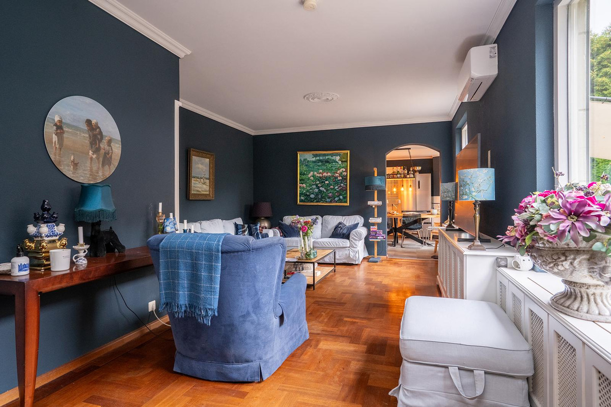 Twee-onder-één-kap te koop: Walhofstraat 123, Enschede