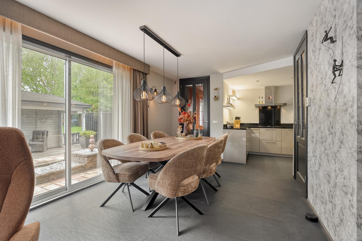 Tussenwoning te koop: Finnjolstraat 18, Rotterdam