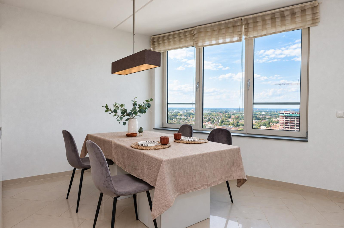 Appartement te koop: Emmasingel 31-237, Eindhoven
