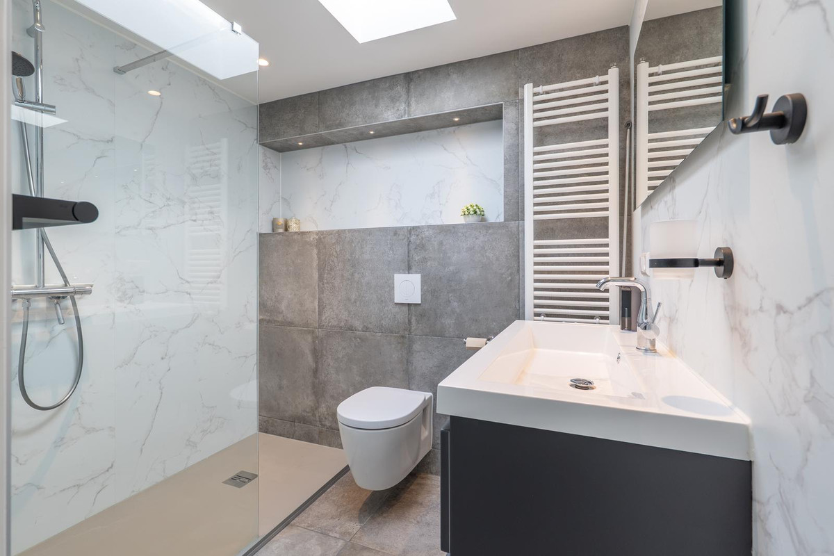 Tussenwoning te koop: Vijzelstraat 12, Hoorn