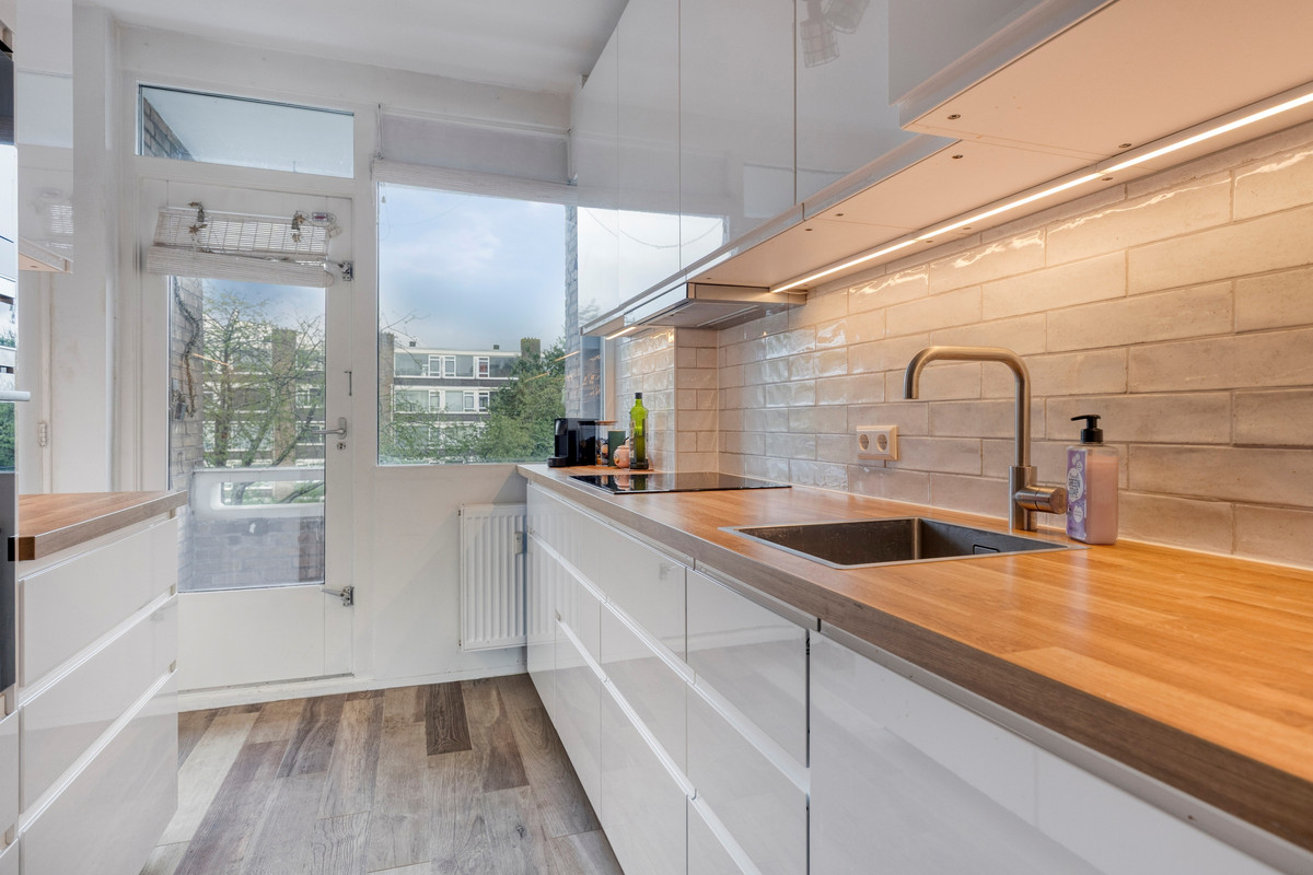 Appartement te koop: Debussystraat 21, Leiden