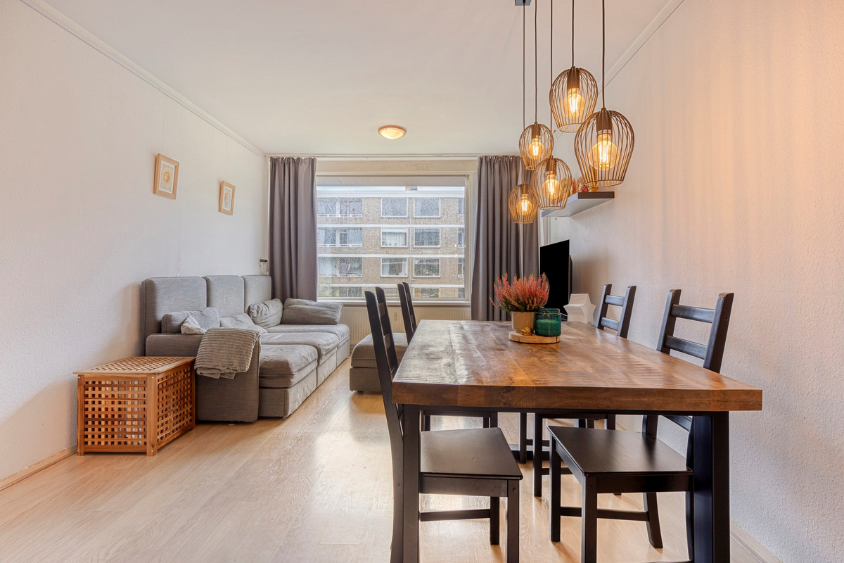 Appartement te koop: Debussystraat 21, Leiden