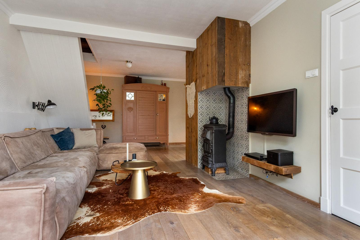Tussenwoning te koop: Exaten 8, Weert