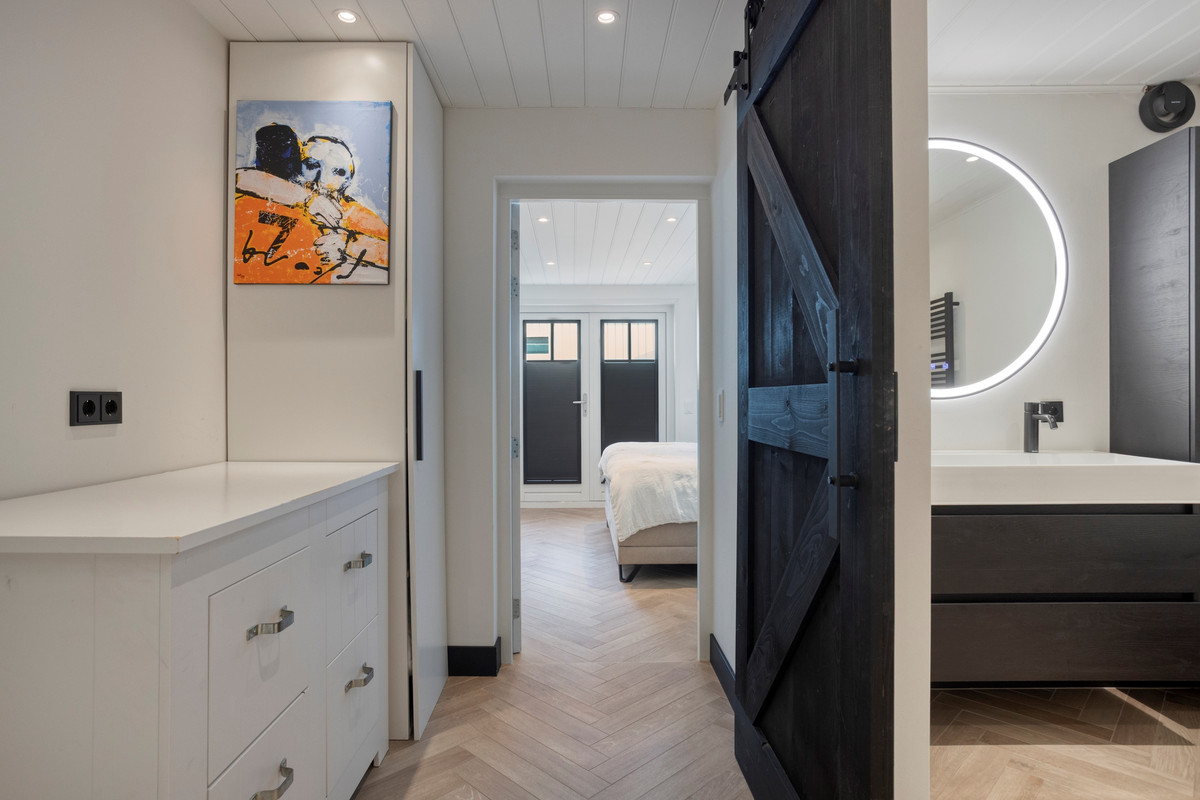 Tussenwoning te koop: Oostdijk 45, Middelharnis