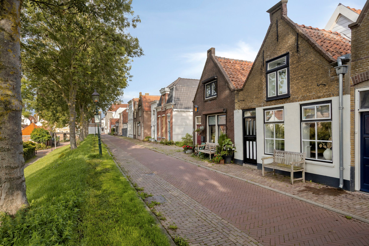 Tussenwoning te koop: Oostdijk 45, Middelharnis
