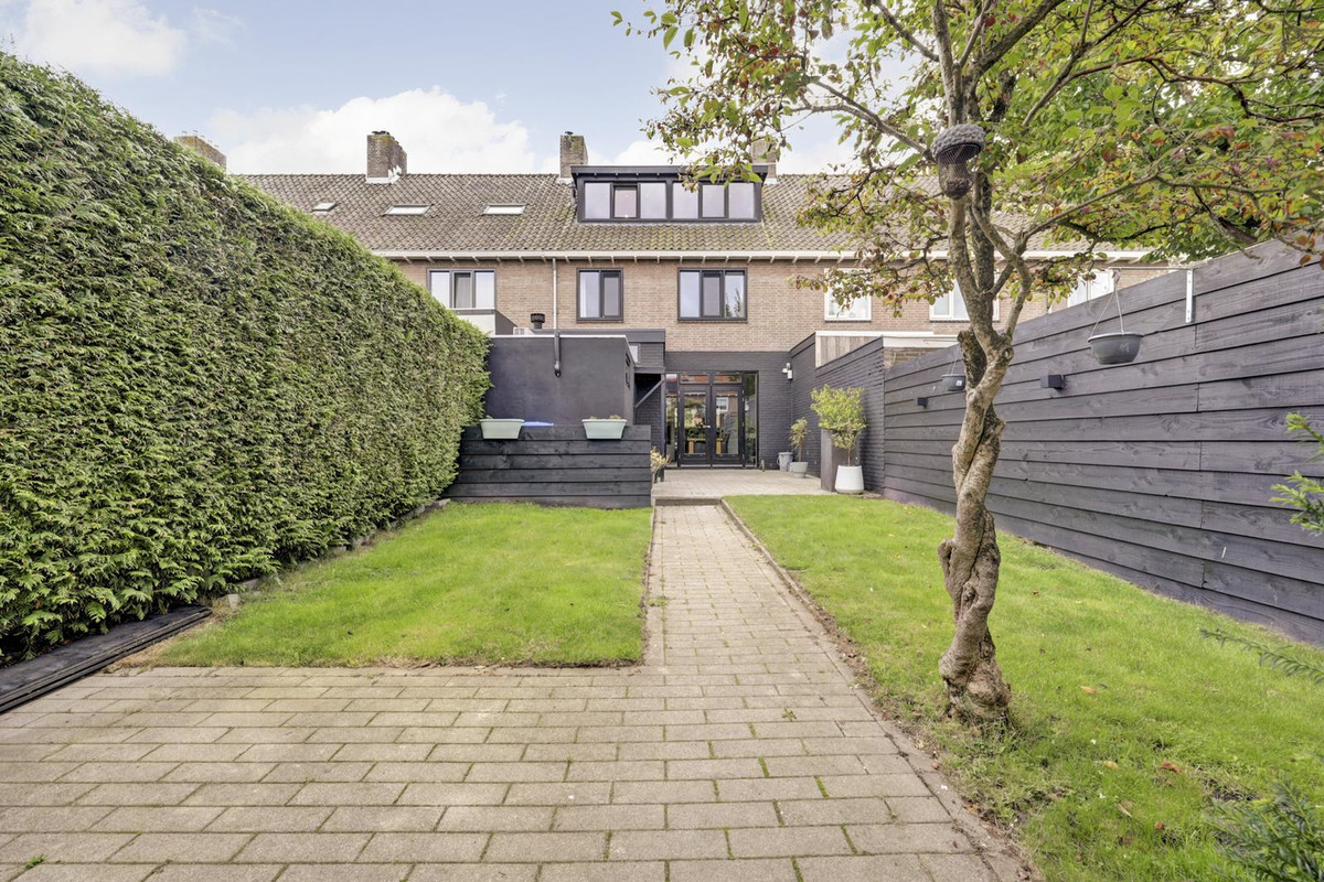 Tussenwoning te koop: Korte Dreef 10, Emmeloord