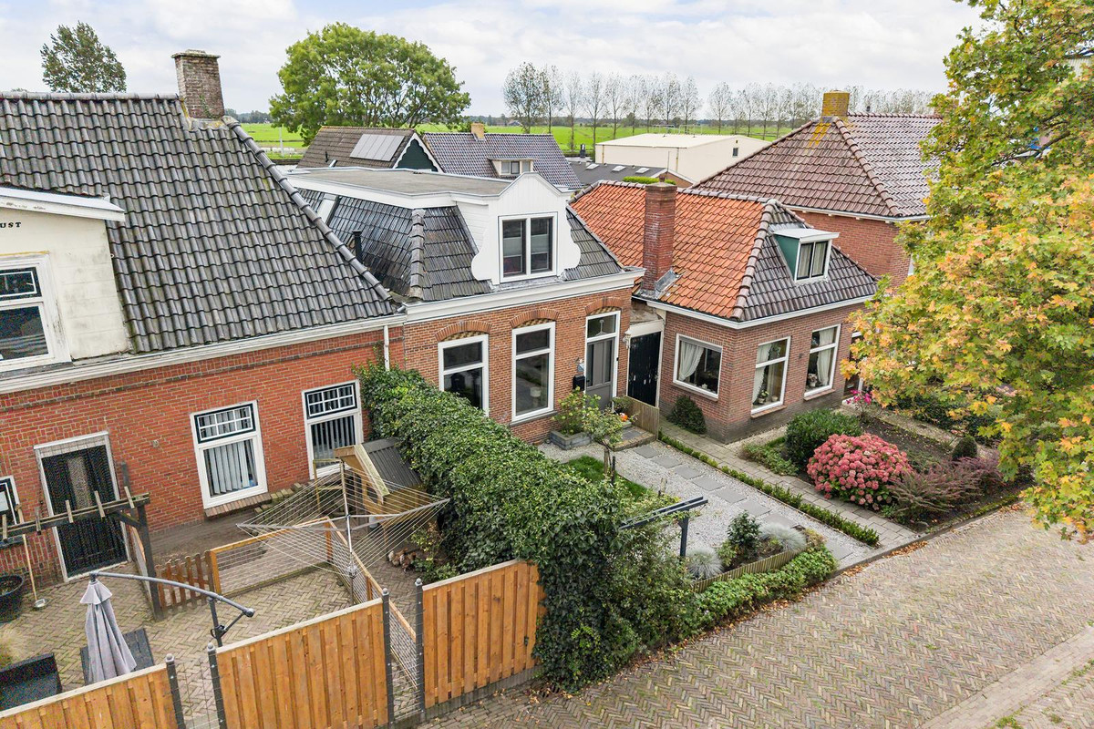 Twee-onder-één-kap te koop: Het Breed 14, Stroobos